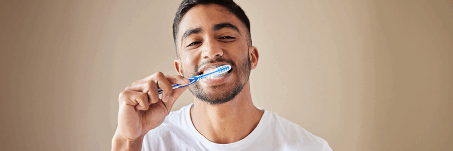 Creme dental com hidroxiapatita funciona mesmo? Entenda para que serve