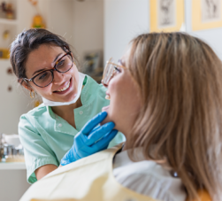 Doenças na boca o que o dentista pode descobrir sobre sua saúde